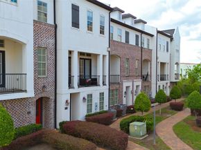 2029 Fannin N, Houston TX 77045