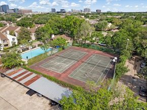 10047 Westpark Drive 33, Houston TX 77042