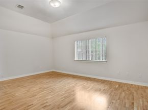 6850 Dillon Street, Houston TX 77061