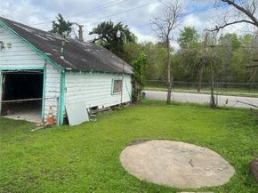 5745 Newport Street, Houston TX 77023