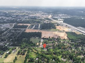 1602 Baker Drive, Tomball TX 77375