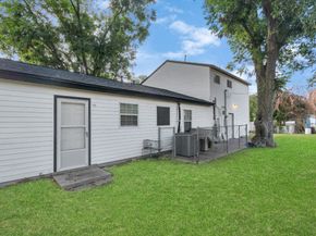 619 E Park Street, Sugar Land TX 77498