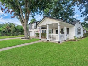 619 E Park Street, Sugar Land TX 77498