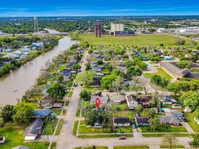 619 E Park Street, Sugar Land TX 77498