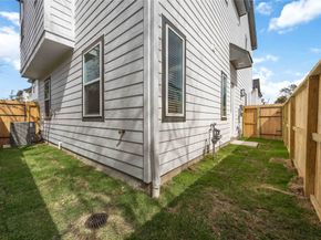 9803 Fulton Park Lane, Houston TX 77076