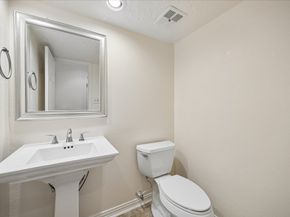 8915 Lakeside Forest Drive, Houston TX 77088