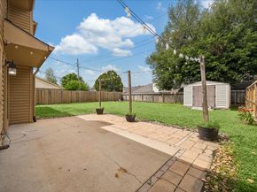 8915 Lakeside Forest Drive, Houston TX 77088