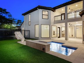 10 Libretto Court, The Woodlands TX 77382