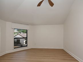 10 Libretto Court, The Woodlands TX 77382