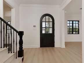 10 Libretto Court, The Woodlands TX 77382