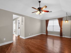 2636 Couch Street, Houston TX 77008