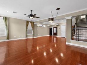 2636 Couch Street, Houston TX 77008
