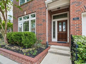 911 Vaulted Oak Street, Houston TX 77008