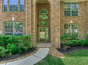 23 Weeping Spruce Place, Conroe TX 77384