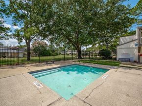 12042 Mighty Oak Drive B, Houston TX 77066