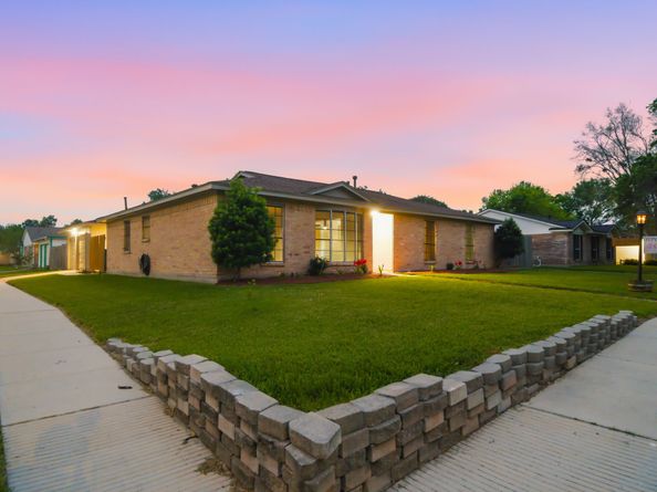 10503 Raydell Drive, Houston TX 77031