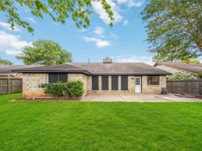 2543 Sage Brush Lane, Sugar Land TX 77479