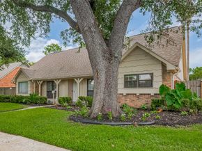 7914 Roos Road, Houston TX 77036