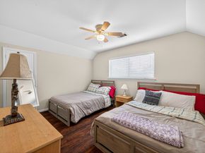 7914 Roos Road, Houston TX 77036