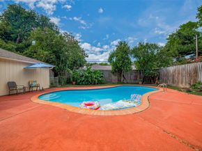 7914 Roos Road, Houston TX 77036