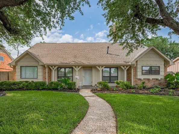 7914 Roos Road, Houston TX 77036