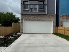 7606 Avenue J, Houston TX 77012