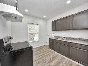 7021 Canal Street, Houston TX 77011