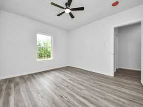 7021 Canal Street, Houston TX 77011