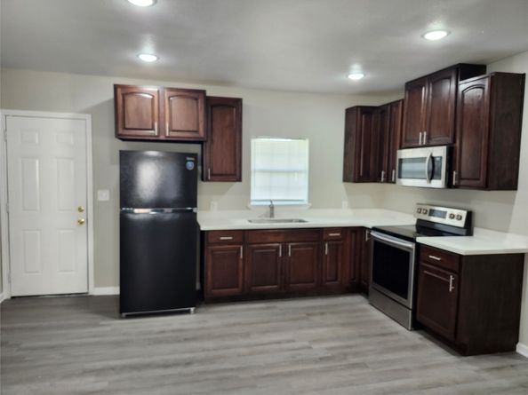 103 Super Street, Houston TX 77011