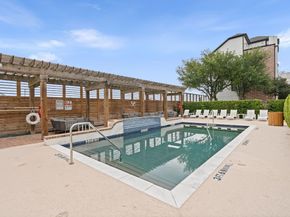 5621 Cohn Meadows Lane, Houston TX 77007