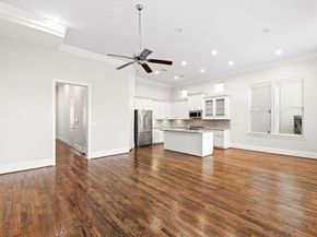 5621 Cohn Meadows Lane, Houston TX 77007