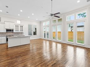 5621 Cohn Meadows Lane, Houston TX 77007