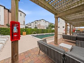 5621 Cohn Meadows Lane, Houston TX 77007
