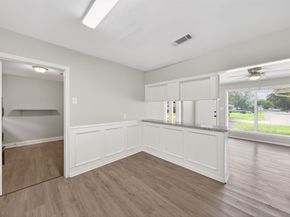 6718 Crosswell Street, Houston TX 77087