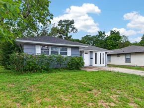 6718 Crosswell Street, Houston TX 77087