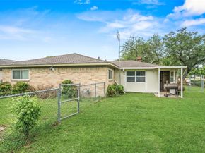 8922 Indian River Drive, Houston TX 77088