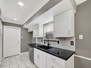 11323 Sagewood Drive, Houston TX 77089