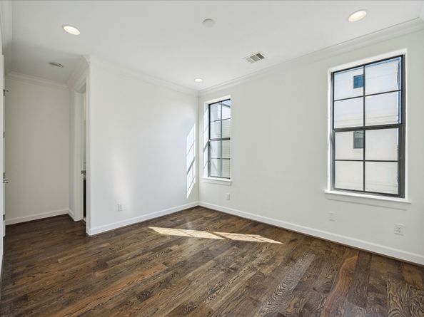 1721 Shearn Street, Houston TX 77007