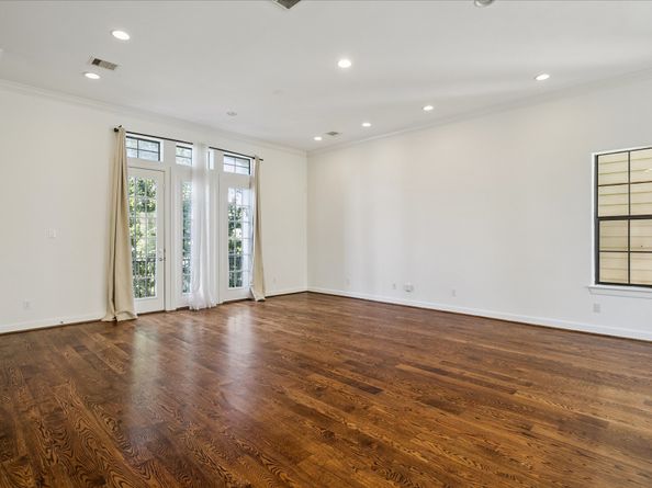 1721 Shearn Street, Houston TX 77007