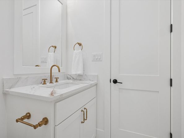 1330 Richelieu Lane, Houston TX 77018
