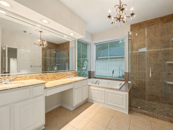 107 N N Sunny Slope Circle, The Woodlands TX 77381