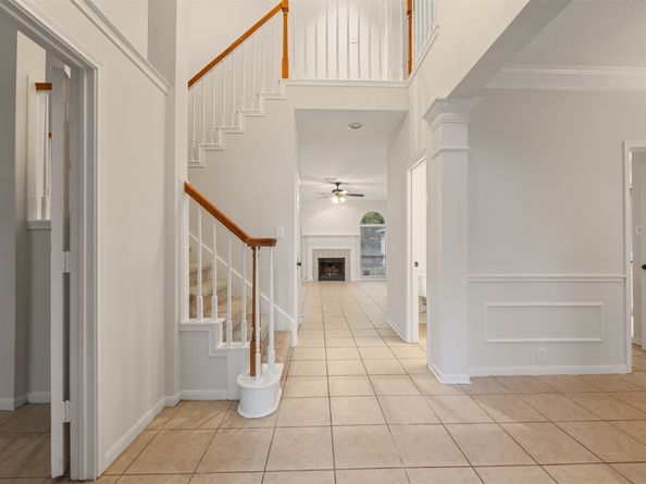 107 N N Sunny Slope Circle, The Woodlands TX 77381