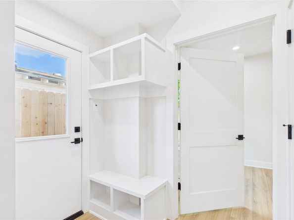 4508 Robertson, Houston TX 77009