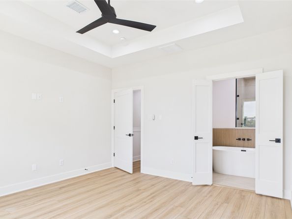 4508 Robertson, Houston TX 77009