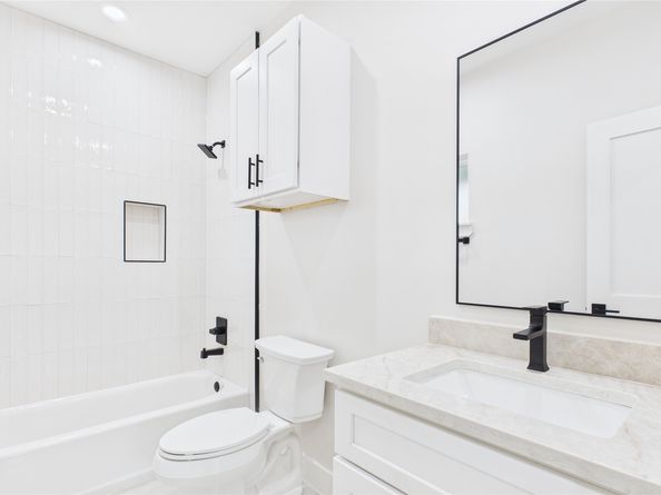 4508 Robertson, Houston TX 77009