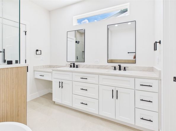 4508 Robertson, Houston TX 77009