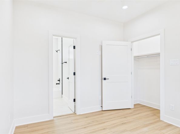 4508 Robertson, Houston TX 77009