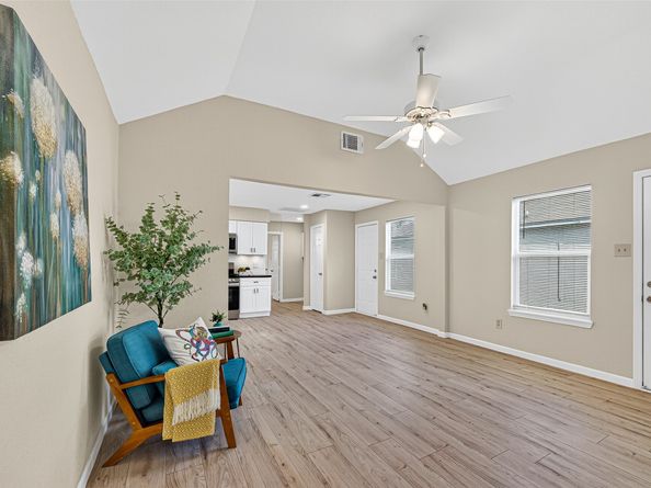 13822 Northlake Drive, Houston TX 77049