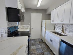 9550 Deering Drive 310, Houston TX 77036