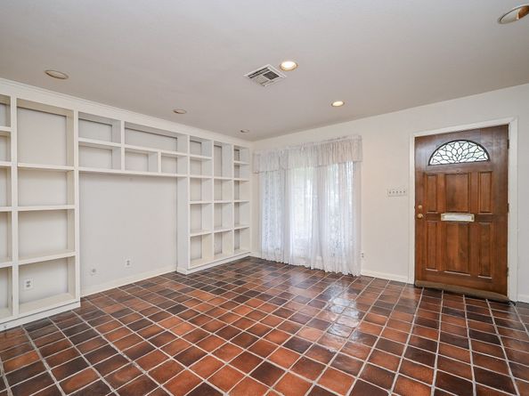 4910 Yarwell Drive, Houston TX 77096